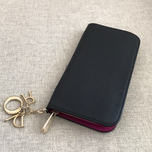 Dior - Diorissmo Wallet - Picture 2 of 5